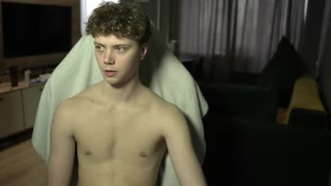 OLIVERpvt is open online show from 03.27.26