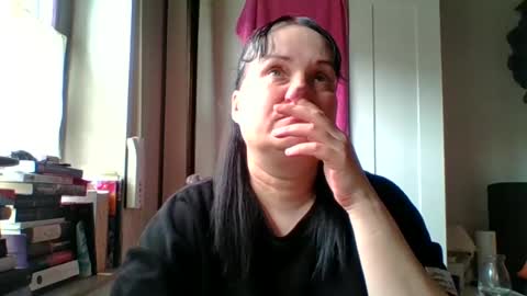 Snapshot of _squirty_pussyyy_ chatting on 06.15.26 Melisa online show from 06.15.26