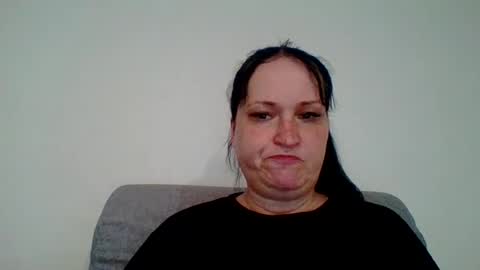 Snapshot of _squirty_pussyyy_ chatting on 07.15.26 Melisa online show from 07.15.26