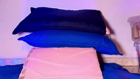 Snapshot of _ssusy_ chatting on 10.16.25 susy online show from 10.16.25