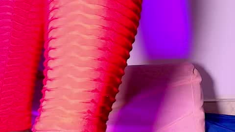 Snapshot of _ssusy_ chatting on 10.22.25 susy online show from 10.22.25