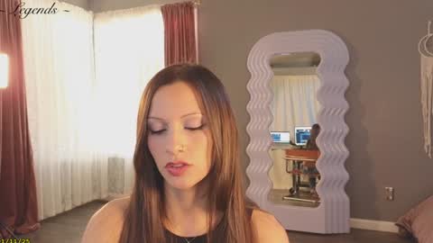  Stella online show from 01.11.25