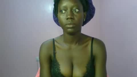 Snapshot of _sweet_gabriella chatting on 10.21.25 Gabriella online show from 10.21.25