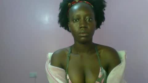 Snapshot of _sweet_gabriella chatting on 11.07.25 Gabriella online show from 11.07.25