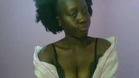 Snapshot of _sweet_gabriella chatting on 11.12.25 Gabriella online show from 11.12.25