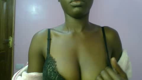 Snapshot of _sweet_gabriella chatting on 11.14.25 Gabriella online show from 11.14.25