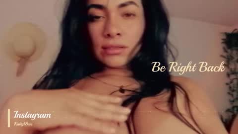 Snapshot of _sweet_kitty1 chatting on 10.11.25 online show from 10.11.25