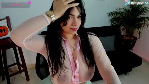 Snapshot of _sweet_kitty1 chatting on 10.12.25 online show from 10.12.25