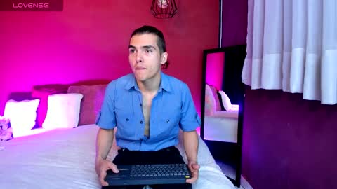 Snapshot of _tattoo_couple chatting on 11.11.25 online show from 11.11.25