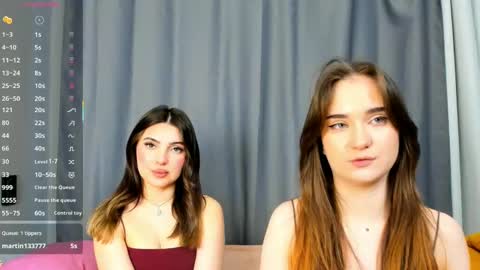 Snapshot of _teona_ann_for_you_ chatting on 03.01.25 Teona and Annred hair online show from 03.01.25