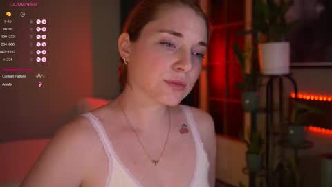 Snapshot of _the_sun_ chatting on 11.16.25 Evi online show from 11.16.25