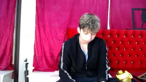 Thomas online show from 03.04.25