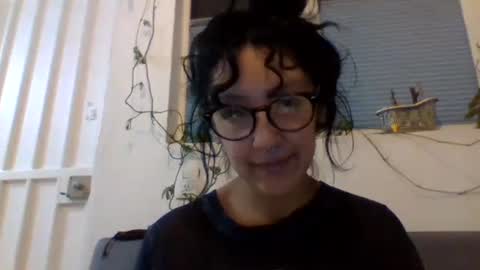 _tutti_frutti_ online show from 12.26.24