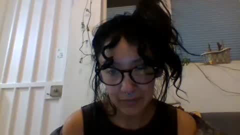 _tutti_frutti_ online show from 12.27.24