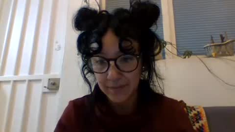 _tutti_frutti_ online show from 12.29.24