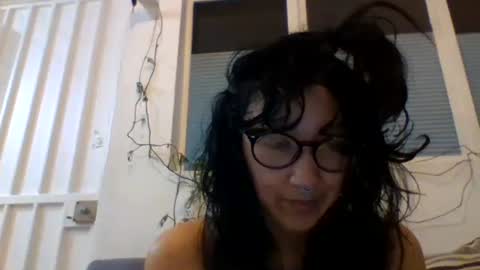 _tutti_frutti_ online show from 02.04.25