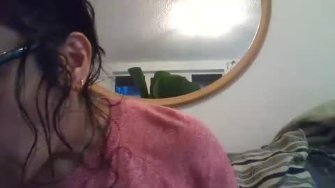 Snapshot of _tutti_frutti_ chatting on 10.11.25 _tutti_frutti_ online show from 10.11.25