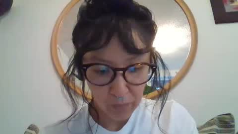 Snapshot of _tutti_frutti_ chatting on 10.25.25 _tutti_frutti_ online show from 10.25.25