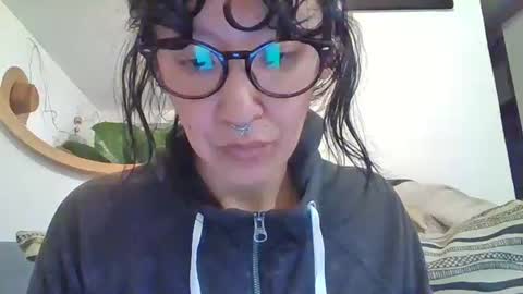 Snapshot of _tutti_frutti_ chatting on 11.12.25 _tutti_frutti_ online show from 11.12.25