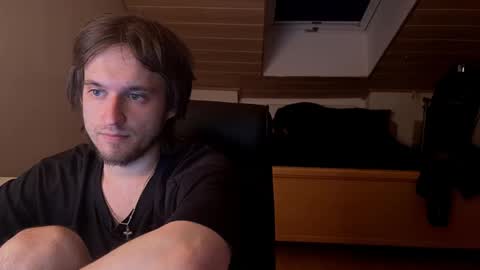 Snapshot of _v_l_a_d_ chatting on 05.10.26 Vlad online show from 05.10.26