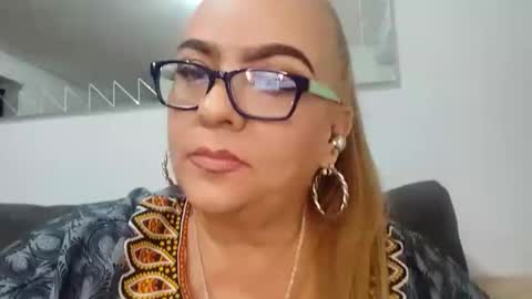 Valerie online show from 11.25.25