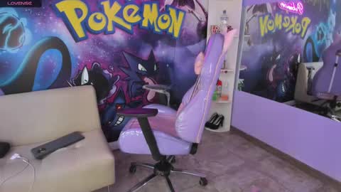 Snapshot of _valeryboobs_ chatting on 02.25.25 _valeryboobs_ online show from 02.25.25