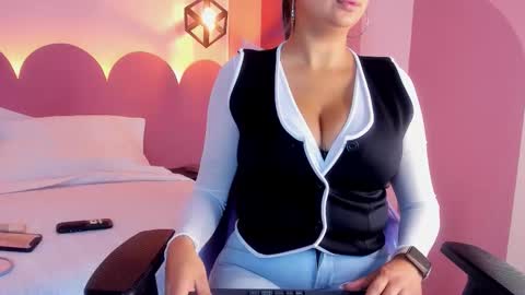 _valeryboobs_ online show from 11.14.25
