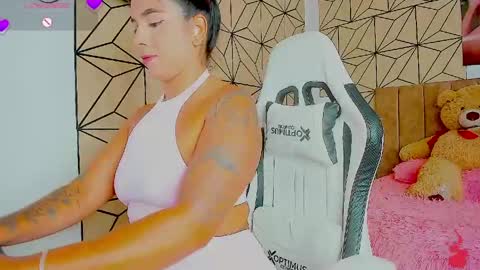 vane online show from 04.15.26