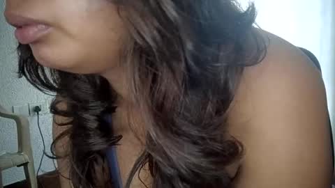 _vanshika_0 online show from 09.15.25