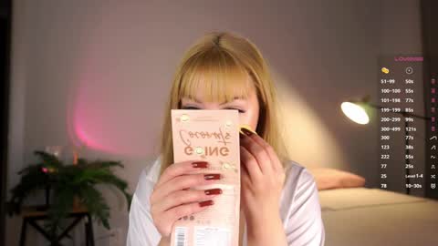 Snapshot of _vi_vi_ chatting on 11.09.25 Viola online show from 11.09.25