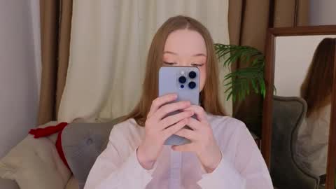 Violet online show from 02.16.25