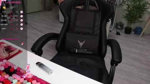 Alis online show from 12.21.25