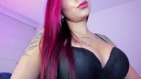 INSTAGRAM pinzon viviana online show from 10.02.25