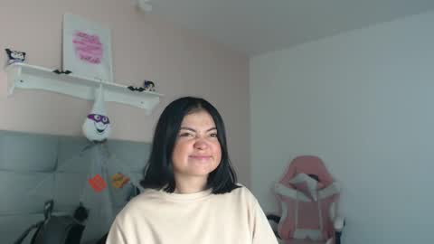 Snapshot of _wanndaa_ chatting on 10.28.25 wanda online show from 10.28.25