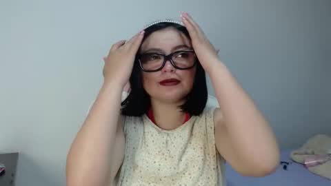 Snapshot of _wanndaa_ chatting on 11.05.25 wanda online show from 11.05.25