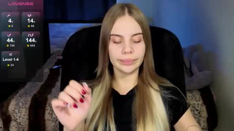 Snapshot of _wednesday_addams_ chatting on 10.06.25 Vera online show from 10.06.25