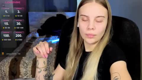 Snapshot of _wednesday_addams_ chatting on 10.09.25 Vera online show from 10.09.25