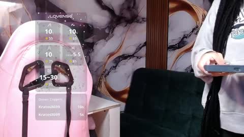 Snapshot of _weird_sativa chatting on 04.23.26 _weird_sativa online show from 04.23.26
