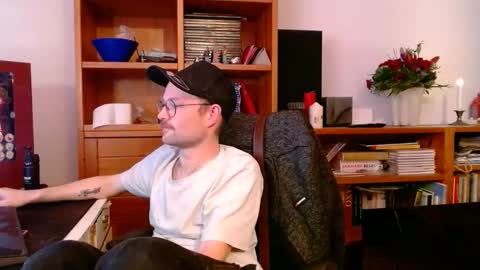 _whoisthatguy_ online show from 01.16.26