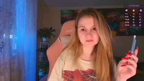 Snapshot of _witch__ chatting on 11.05.25 Enni online show from 11.05.25