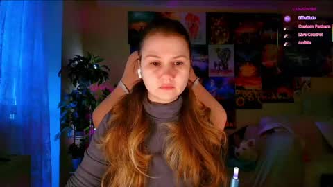 Snapshot of _witch__ chatting on 04.28.26 Enni online show from 04.28.26