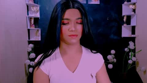 _xxlilly online show from 04.06.26