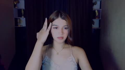 Snapshot of _xxlilly chatting on 05.06.26 _xxlilly online show from 05.06.26