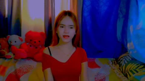 Snapshot of _xxlilly chatting on 05.15.26 _xxlilly online show from 05.15.26