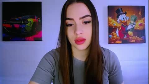 Snapshot of _your_fantasy_girl chatting on 10.31.25 Alisa online show from 10.31.25