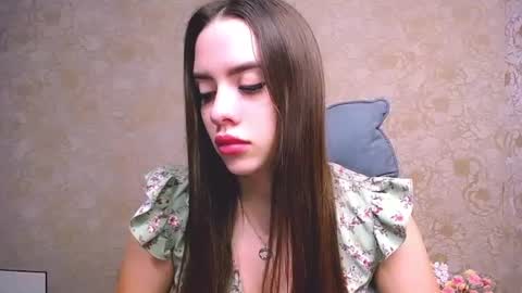 Snapshot of _your_fantasy_girl chatting on 07.31.26 Alisa online show from 07.31.26