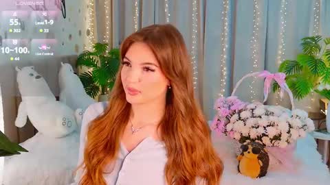 Snapshot of _your_heart_ chatting on 10.04.25 Ani online show from 10.04.25