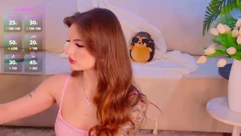 Snapshot of _your_heart_ chatting on 10.25.25 Ani online show from 10.25.25