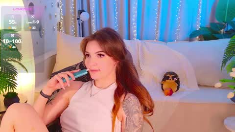 Snapshot of _your_heart_ chatting on 10.29.25 Ani online show from 10.29.25