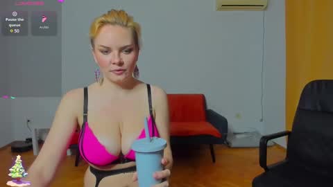 Snapshot of _yourpleasure_ chatting on 12.15.24 Candice and Mark online show from 12.15.24